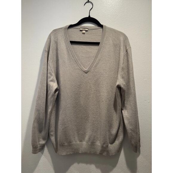 J Crew 100% Cashmere Relaxed V Neck Sweater Women’s Size Small Style# BA394 - Picture 1 of 6